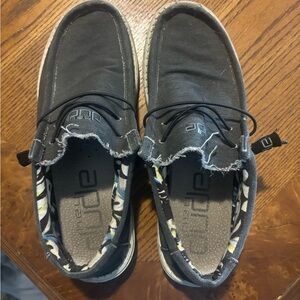 Size 11, lightly used